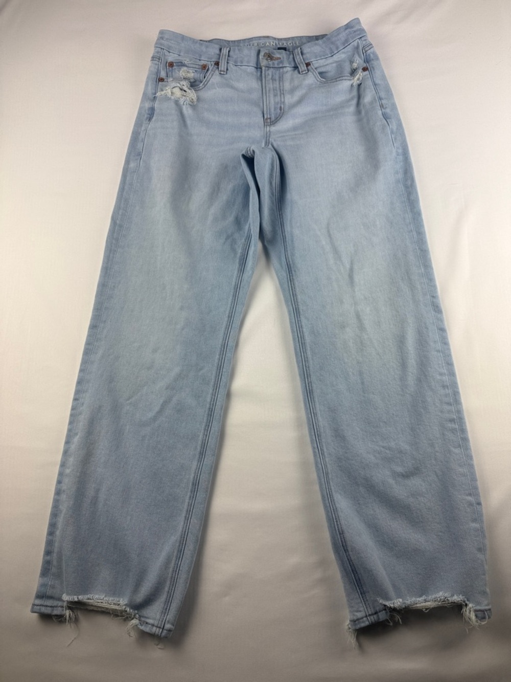American Eagle Curvy Straight Jeans Size 8 Light Wash Distressed Raw Hem